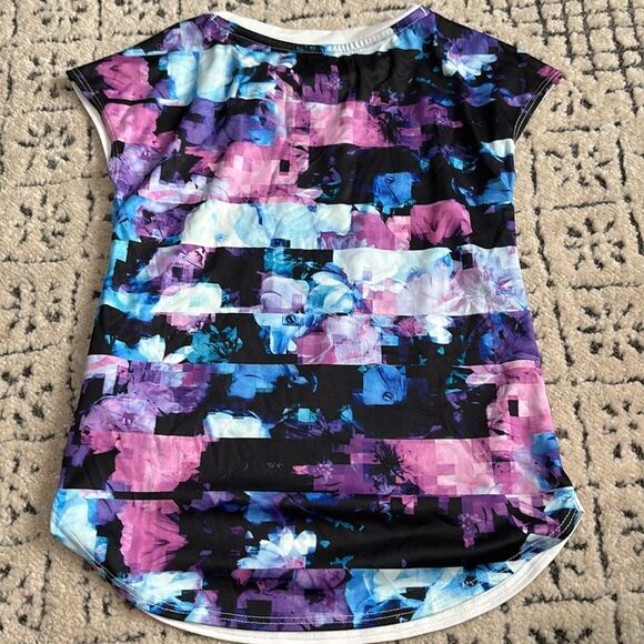 Nike Dri-FIT Girls Top Sz 5-6Y - Picture 3 of 3